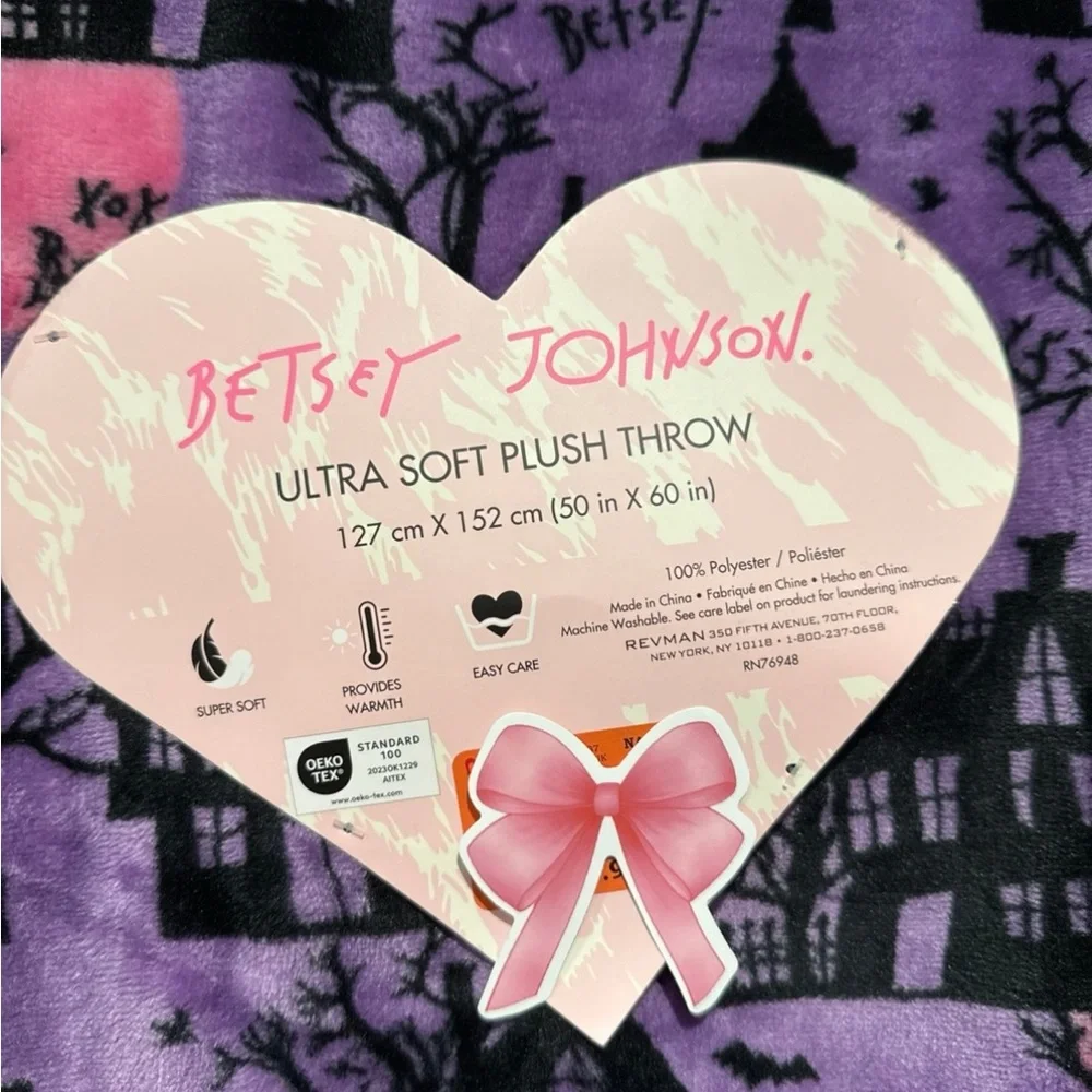 Betsey Johnson Viral Halloween Throw